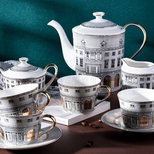 11Pcs/Set Architettura Design Bone China Tea Set Coffee Pot Milk Pot Sugar Bowl Cups and Saucer Set Retro Swan Castle Turkish