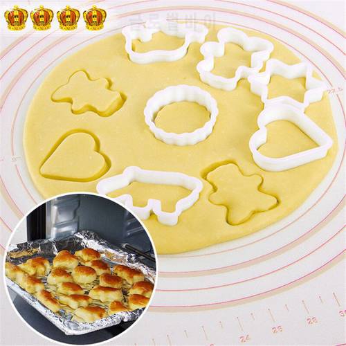 6PC Plastic Cookie Sugar Crafts Mold Cartoon Animal Cake Moulds Cookie Cutter Stamp Pineapple Cake Kitchen Baking Mould Tools