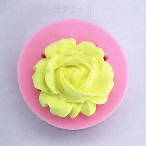 Rose Shaped Silicone Cookie Biscuit Mold
