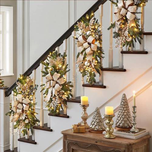 1pc Cordless Prelit Stairway Swag Trim Lights Up Christmas Stair Decoration LED Wreath Prelit Stairway Swag Trim Garland