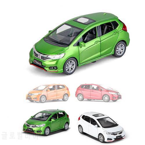 1/32 Diecasts & Toy Vehicles Honda FIT Car Model With Sound&Light Collection Car Toys For Boy Children Gift brinquedos
