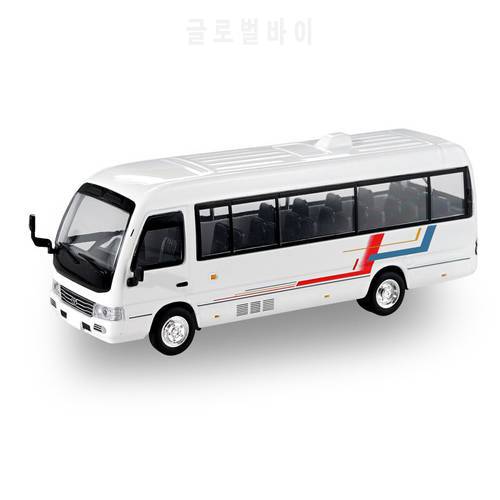 Xcartoys 1/64 Toyota Coaster Minibus Diecast Replica Model