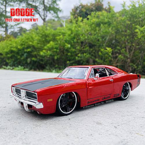 Maisto 1:25 New hot sale 1969 Dodge Challenger R/T simulation alloy car model crafts decoration collection toy tools gift