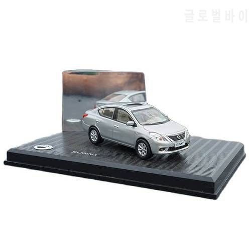 1:43 Scale Nissan Sunny Alloy Simulation Car Model Toy Diecast Metal Vehicle Collectible Adult Child Souvenir Gift Boys Toys