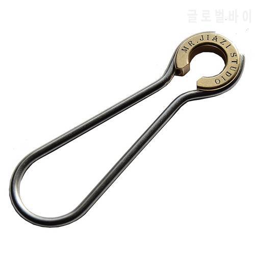 Outdoor Retro Elements Horseshoe Key Chain Simple Personality Khaki Key Chain Brass
