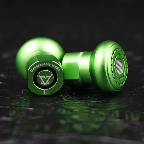 TONEKING Dendroaspis Viridis Metal HIFI Earbud Three Diaphragm Dynamic Physical Frequency Division Earphone MMCX Cable Headset