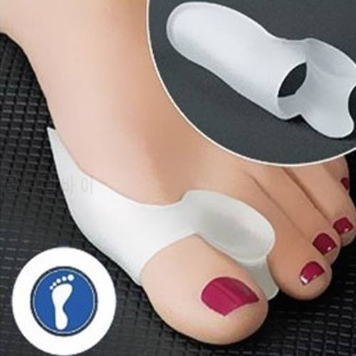 2pcs Silicone Gel Thumb Corrector BLittle Toe Protector Separator Hallux Valgus Finger Straightener Foot Care Relief Pads