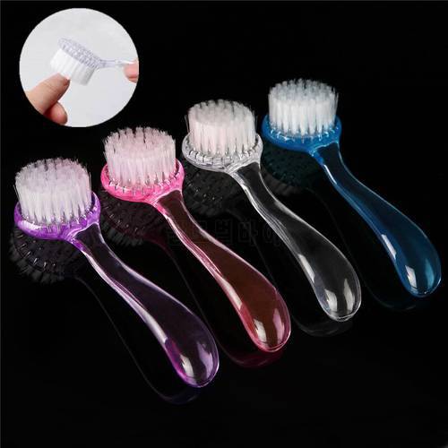 1 Pcs Plastic Nail Art Dust Cleaning Brush with Cap Round Head Makeup Washing Brush for Manicure Pedicure Nail Art Brushes Tools