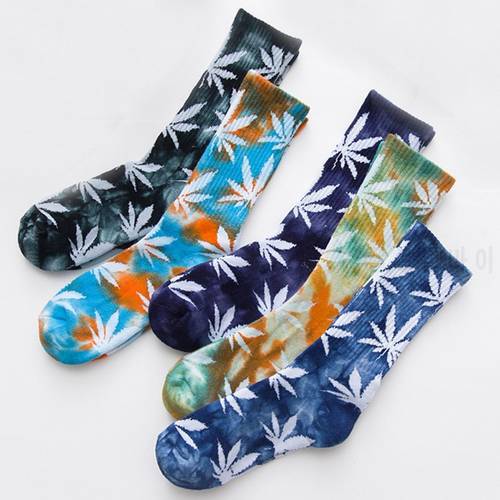 PEONFLY New Personality Printing White Maple Leaves Men Colorful Cotton Socks Hip Hop Street Skater Sock Male Autumn Winter
