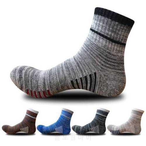 Solid Color Socks Cotton Men Fashion In Tube Socks Winter Male Casual Business Breathable Socks EU 39-44 Meias
