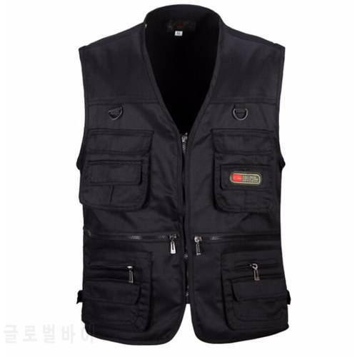 Spring and Autumn Men Vest Army Green waistcoat casual Multi-pocket travel or work wear Durable plus size
