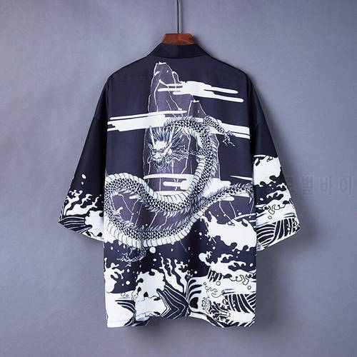 5016 Black White Dragon Printed Kimono Jacket Men Cardigan Coat Short Sleeves Casual Vintage Harajuku Kimono Sunscreen Coat