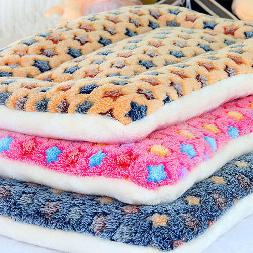 Soft Flannel Thickened Pet Soft Fleece Pad Pet Blanket Bed Mat For Dogs Puppy Cat Sofa Cushion Home Rug Keep Warm Sleeping Cover