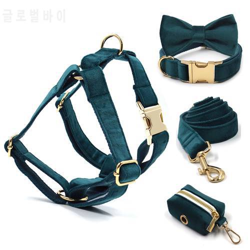 Vintage Emerald Green Dog Harness Personalized Thick Velvet Luxury Dog Collar with Leash Adjustable Soft Bowtie Dog Collar Leash